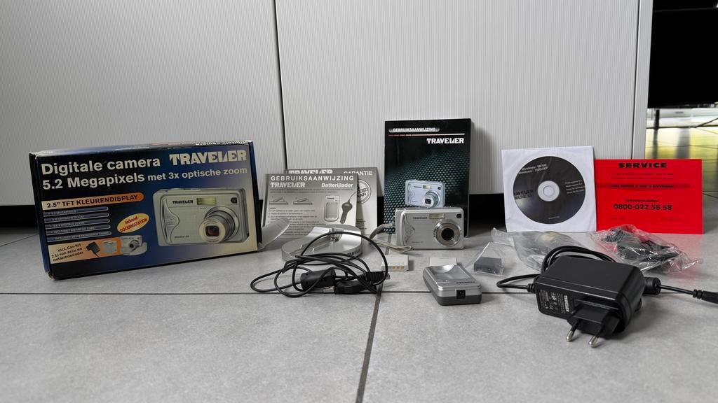 Traveler compact camera compleet met dubbele accu, Ophalen, Compact, Zo goed als nieuw, Overige Merken