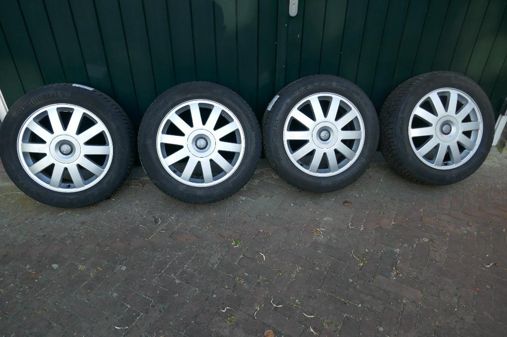 Originele Audi velgen (17 inch) + Continental winterbanden, Auto-onderdelen, Banden en Velgen, Ophalen, Gebruikt, Velg(en), 17 inch