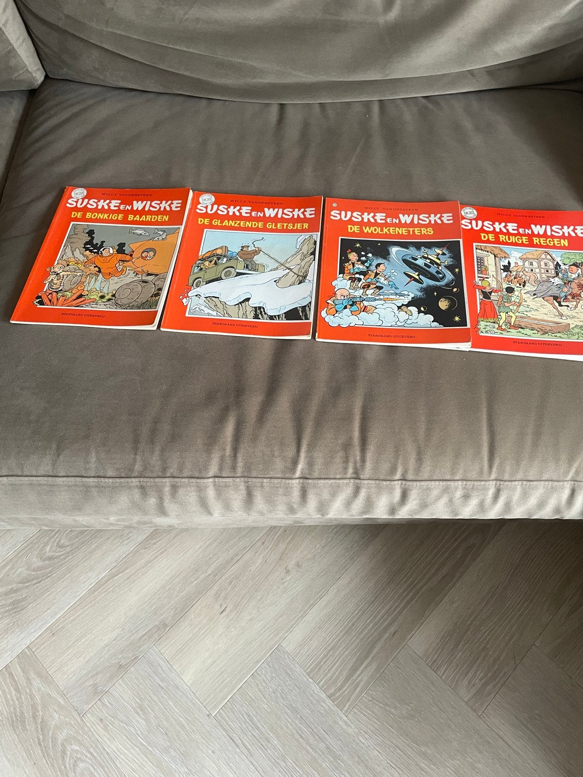 Suske en Wiske stripboeken uit 1985/1986 - 4 stuks, Meerdere stripboeken, Ophalen, Gelezen