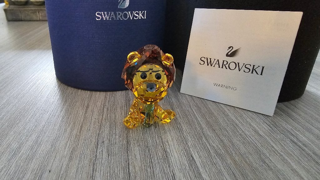 Swarovski Baby Animals Leeuw! NIEUW!, Ophalen of Verzenden, Nieuw, Figuurtje