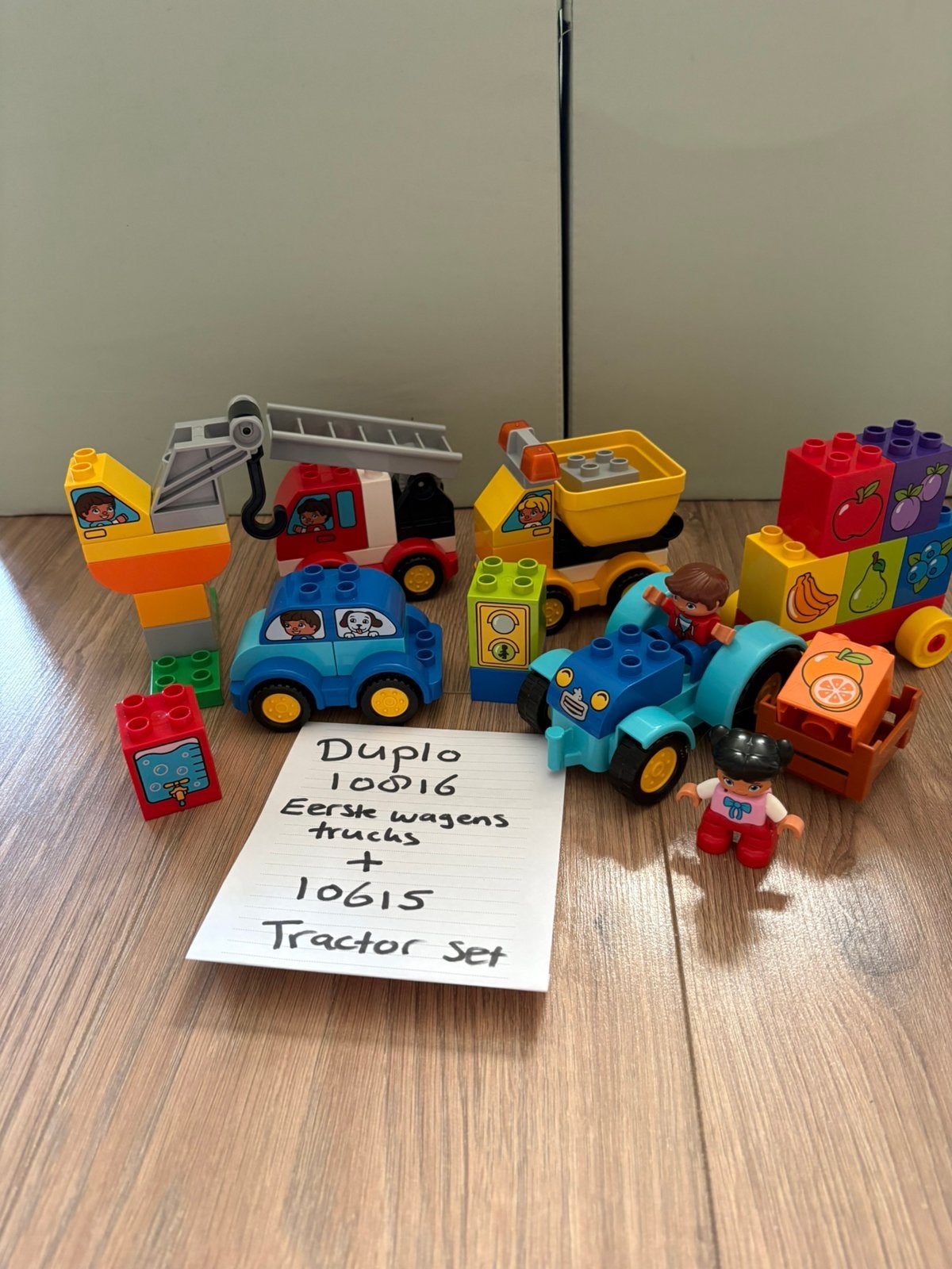 Duplo 10816 en 10615 wagens en tractor, Ophalen, Zo goed als nieuw, Duplo