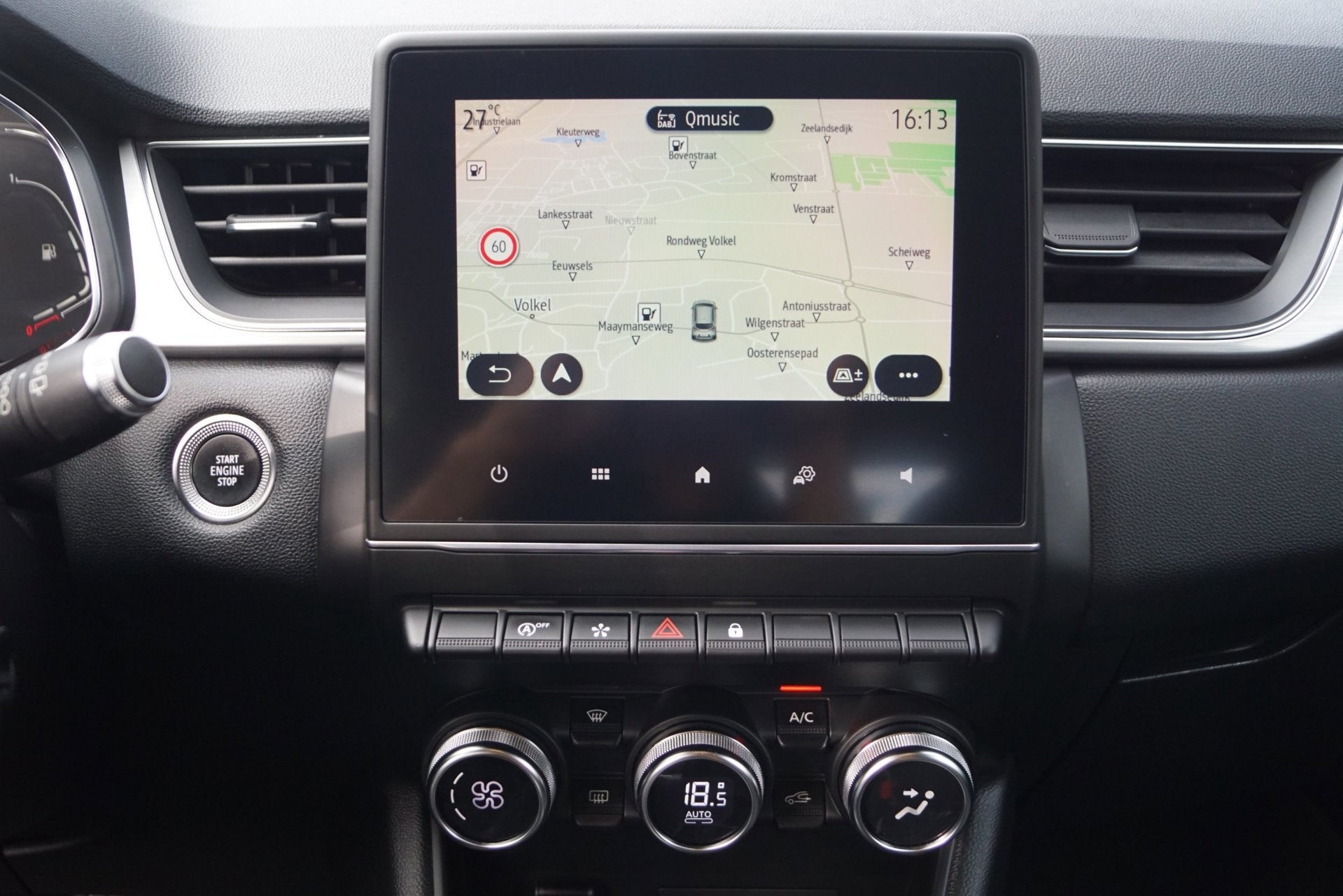 Foto 13 van Renault Captur 1.3 TCe 130 Intens Autom Half Leder/Stof Spor