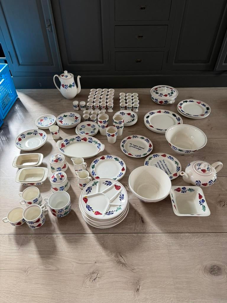 Grote verzameling Boch boerenbont servies, Antiek en Kunst, Antiek | Servies compleet, Ophalen