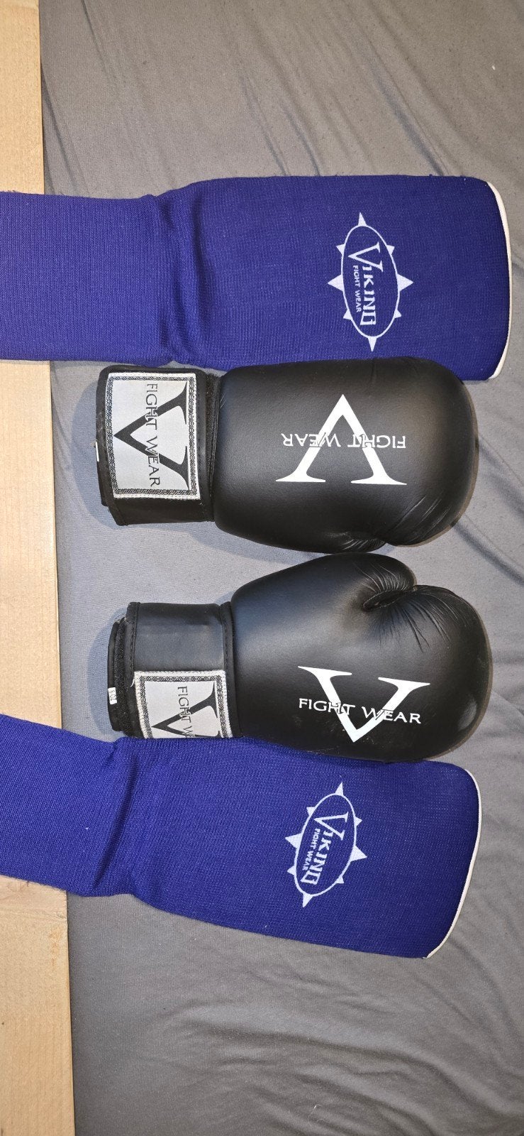 Bokshandschoenen en scheenbeschermers Viking Fight Wear, Ophalen of Verzenden