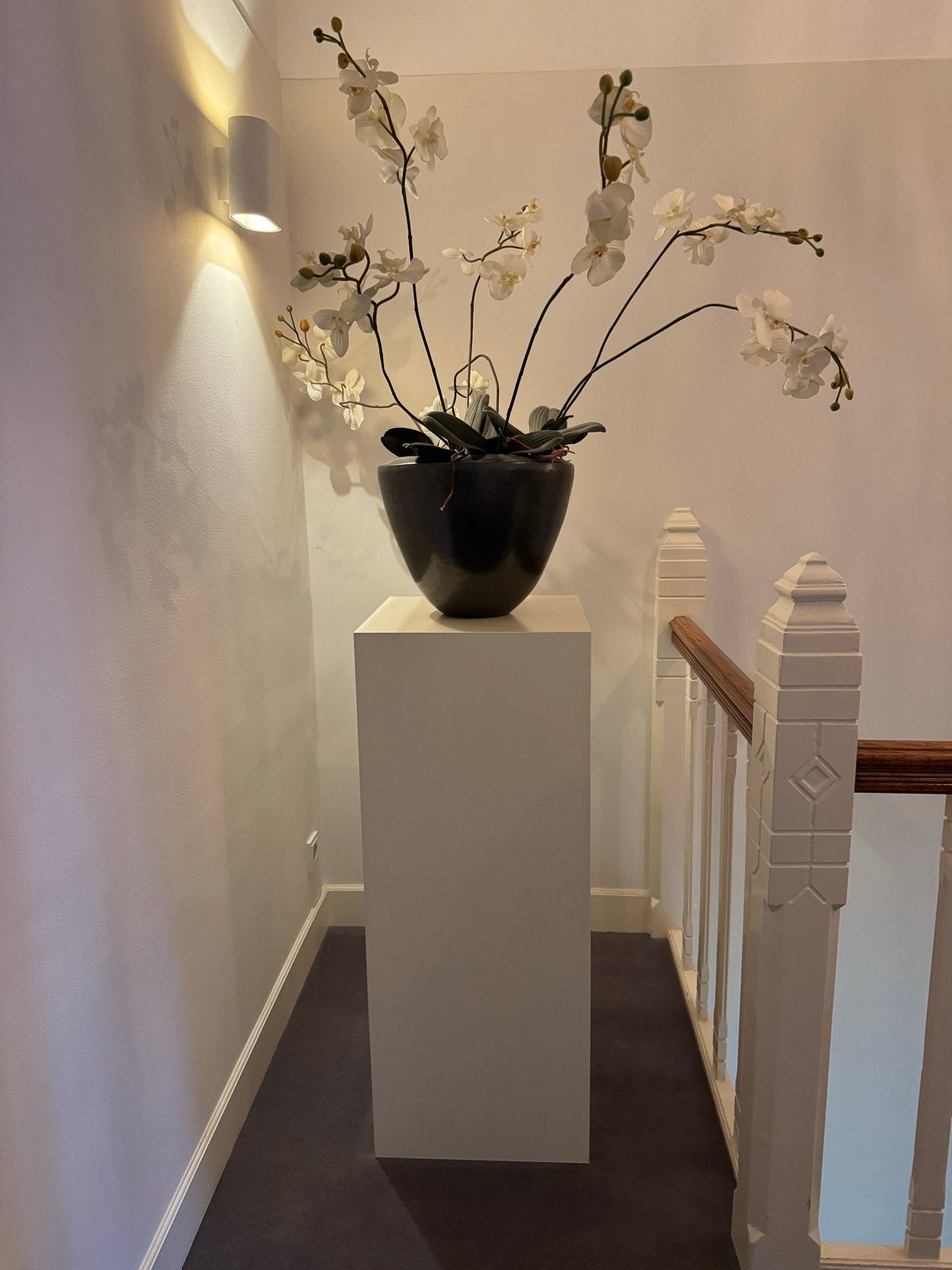 Kunst Orchidee in Zwarte Pot op Sokkel, Ophalen, Binnen, Gebruikt, Kunstplant