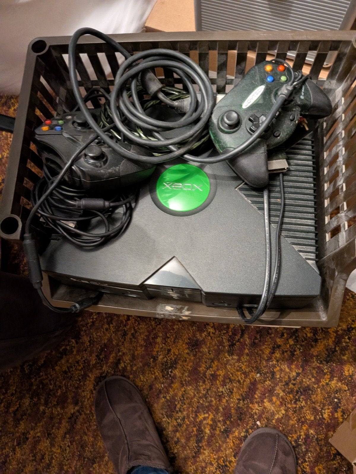 Originele Xbox console met 2 controllers, Spelcomputers en Games, Ophalen, Gebruikt, Met 2 controllers