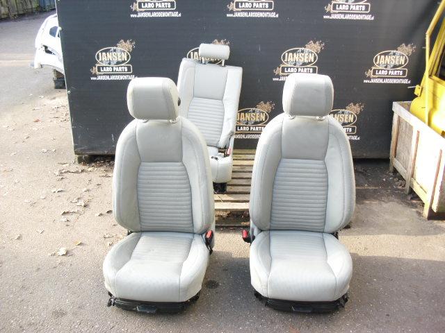 Discovery Sport L550 stoelen set kleur grijs leer Glacier, Admin@jansenlaroparts.nl, Ophalen of Verzenden, Groenstraat 31B, Jansen Laro Parts