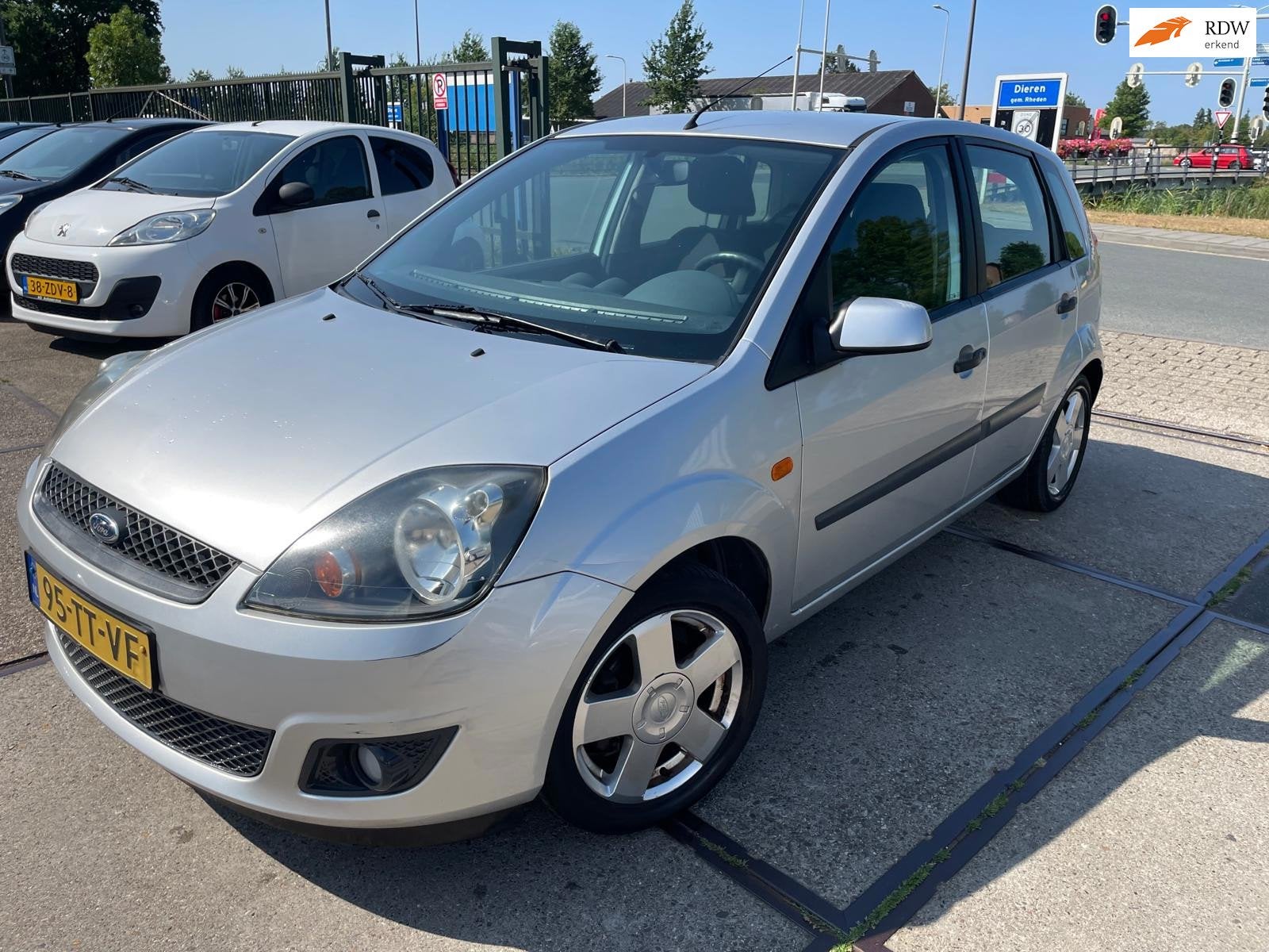 Ford Fiesta 1.3-8V Futura, Auto's, 1299 cc, 4 cilinders, Origineel Nederlands, Bedrijf