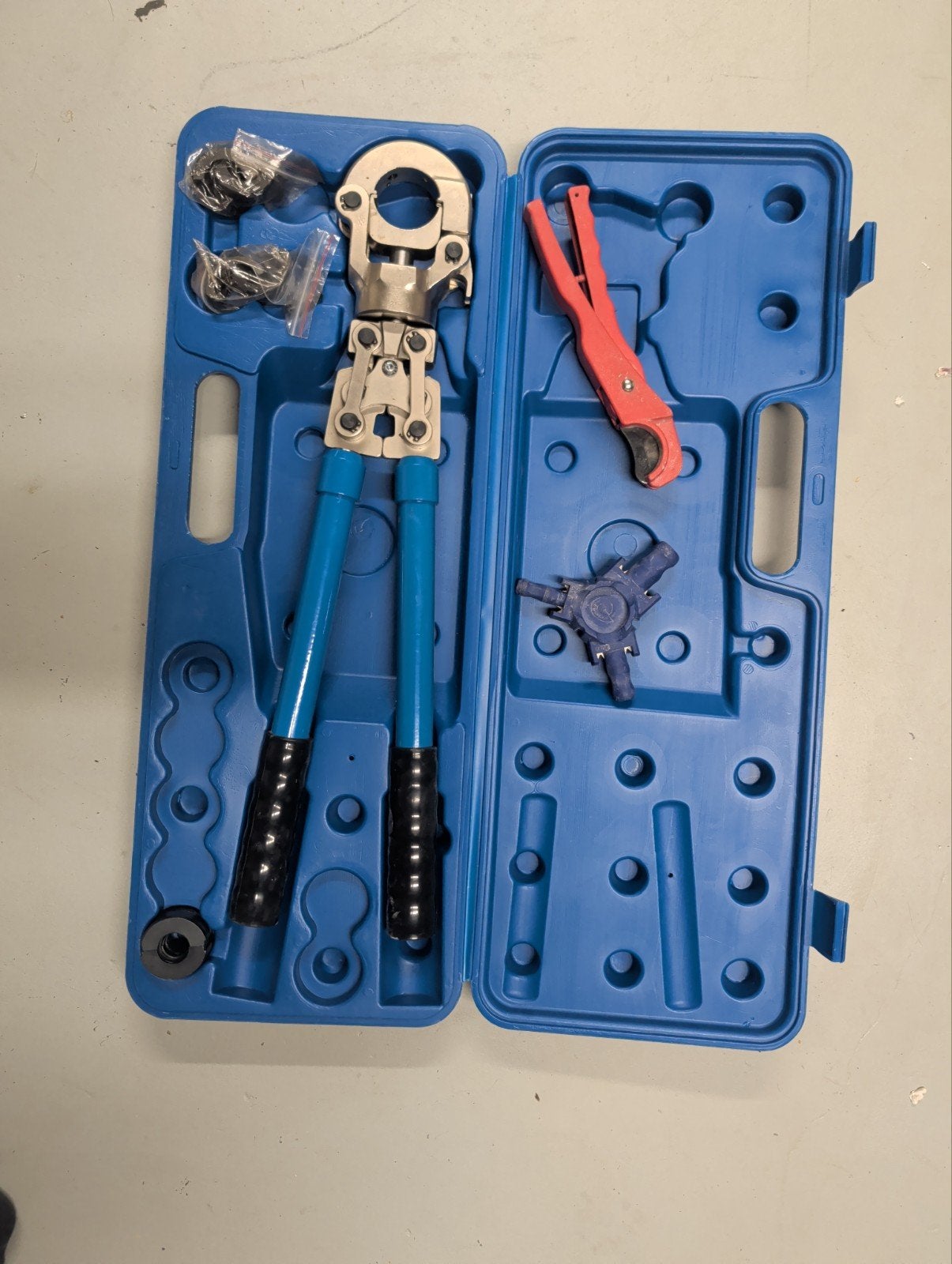 PEX Perstang Set met Diverse Maten en Pijpsnijder, Doe-het-zelf en Verbouw, Ophalen of Verzenden, Gebruikt, Overige typen