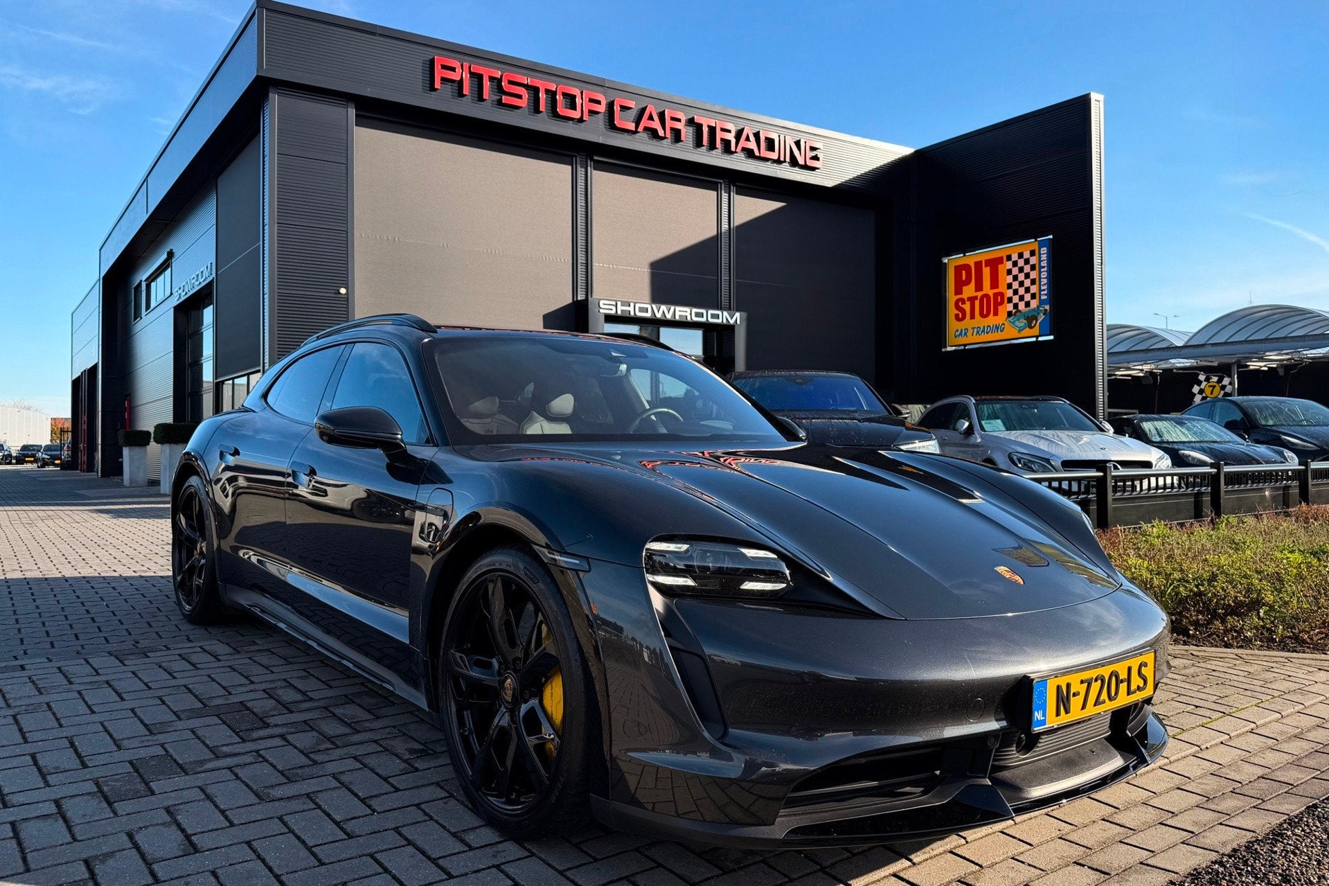 Porsche Taycan Cross Turismo Turbo S 93 kWh, 761pk, Carbon,, Auto's, Automaat, Dealer onderhouden, Gebruikt, 395 km