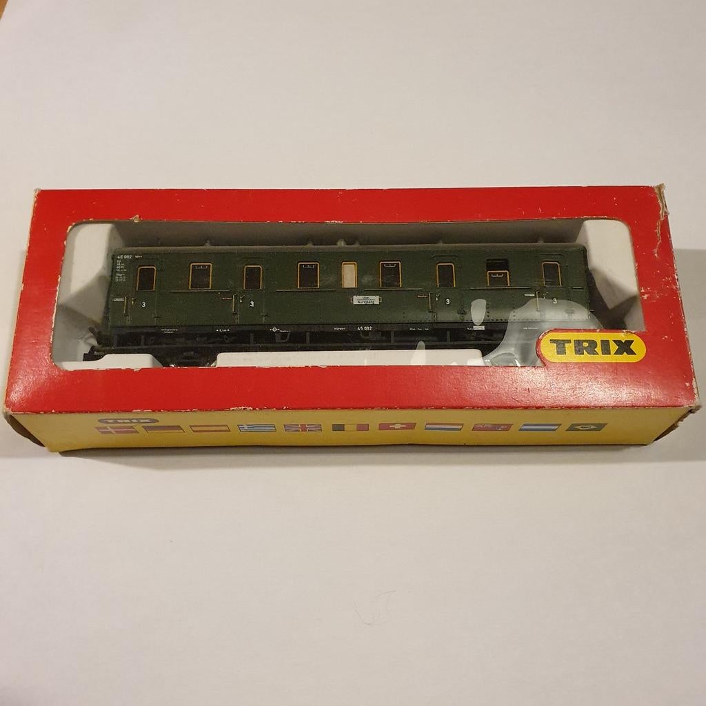 TRIX wagon nummer 3758 in originele verpakking, Hobby en Vrije tijd, Modeltreinen | H0, Ophalen of Verzenden, Zo goed als nieuw