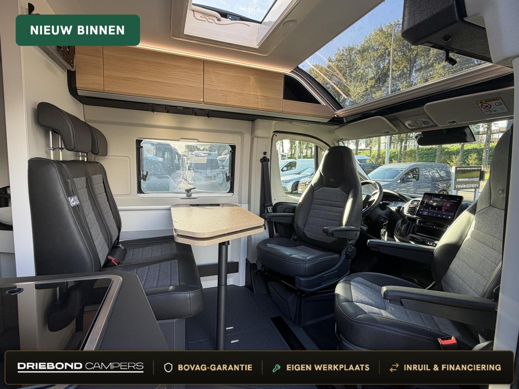 Adria 640 SLB 60 Years 8T-Automaat Enkele Bedden Luifel Luxe, Caravans en Kamperen, Automaat, Buscamper of Camperbus, 6 tot 7 meter