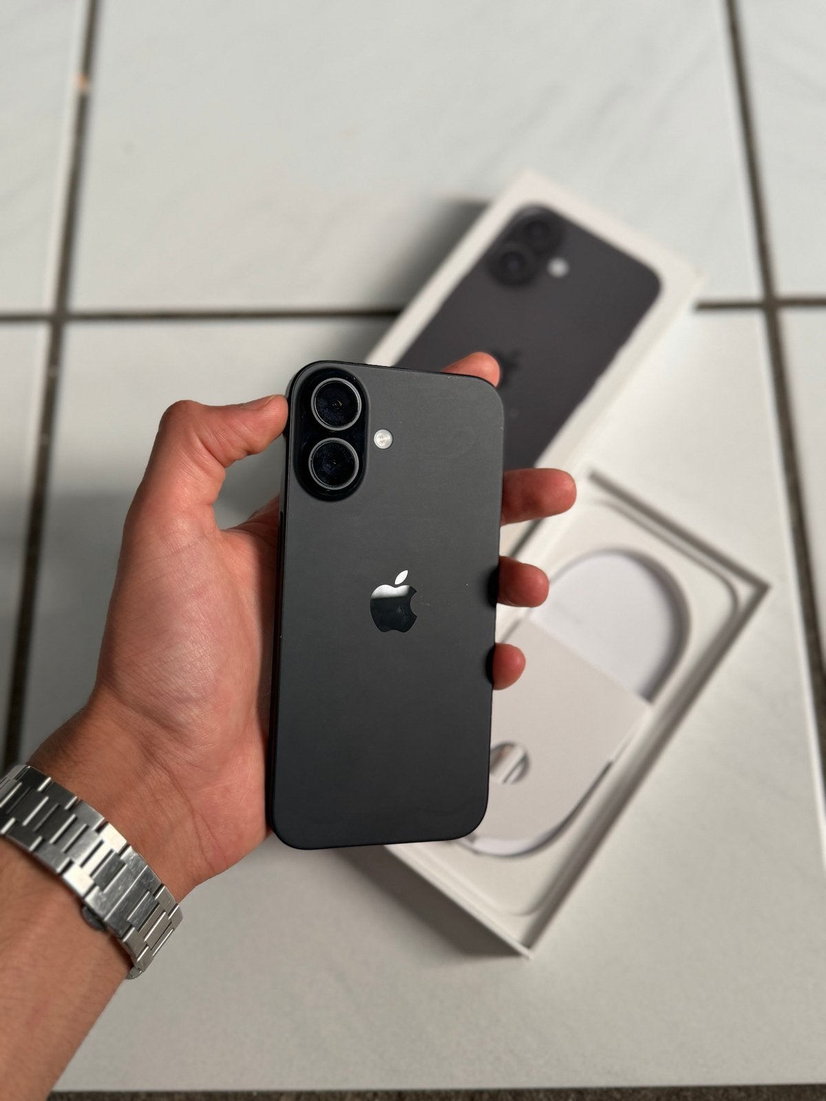 Zo goed als nieuwe iPhone 16 128GB Zwart, Telecommunicatie, 128 GB, Zwart, IPhone 16, Ophalen of Verzenden