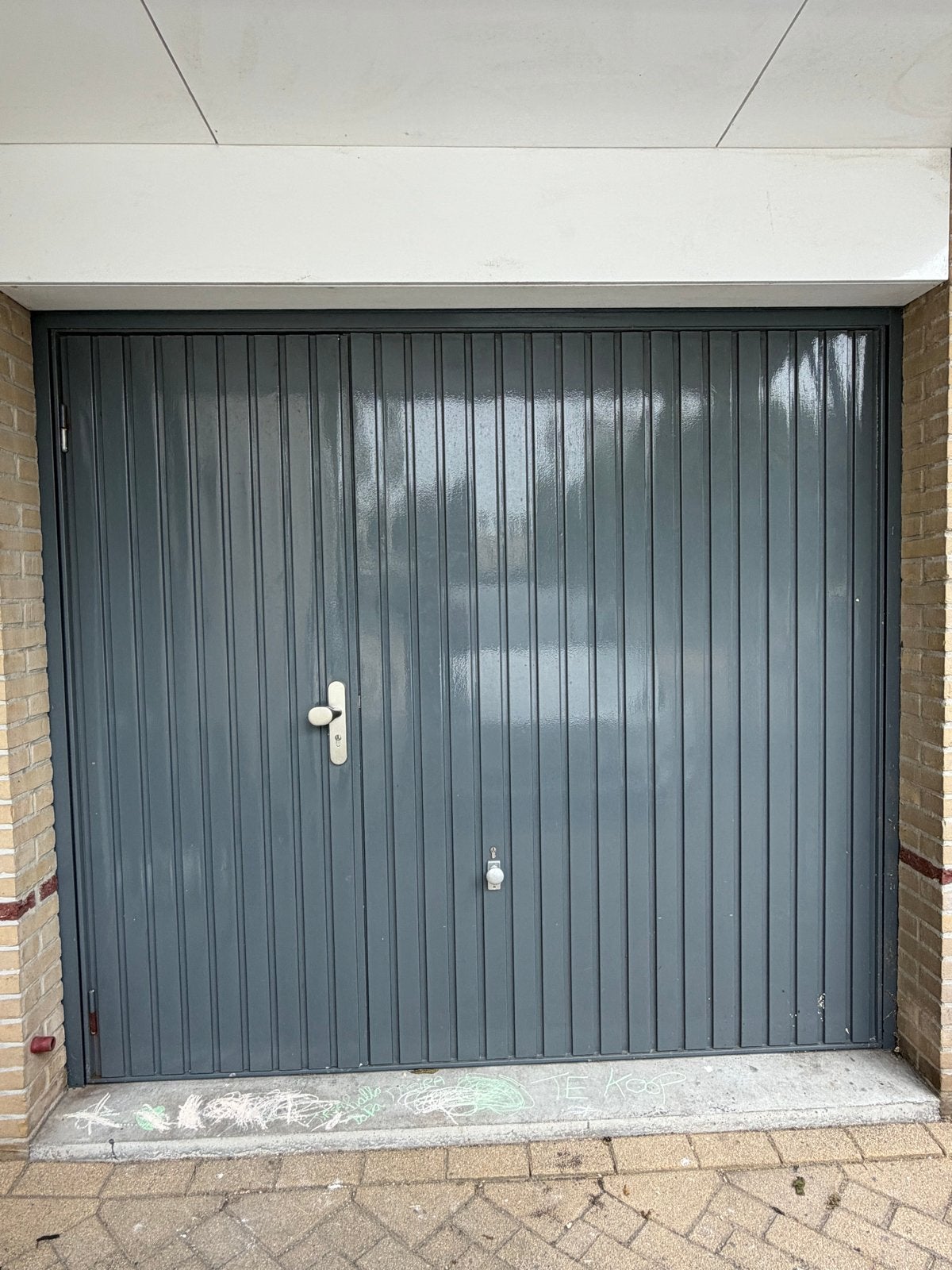 Garagedeur met gaatge loopdeur. Garage deur. Garage kantel, Ophalen, Gebruikt, 80 tot 100 cm, Garagedeur
