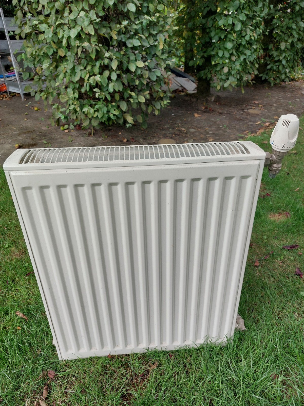 Gebruikte radiator met thermostaatknop, Ophalen, 30 tot 80 cm, Radiator, 60 tot 150 cm
