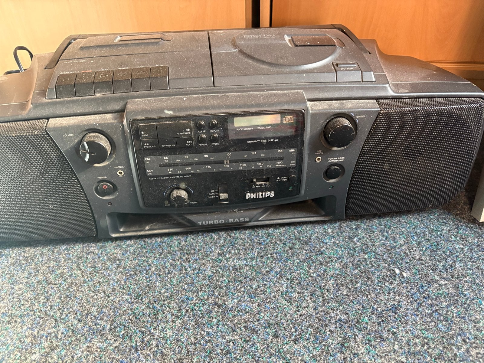 Philips Turbo Bass Boombox met CD, Cassette en Radio, Philips, Gebruikt, Cassettedeck, Draagbaar