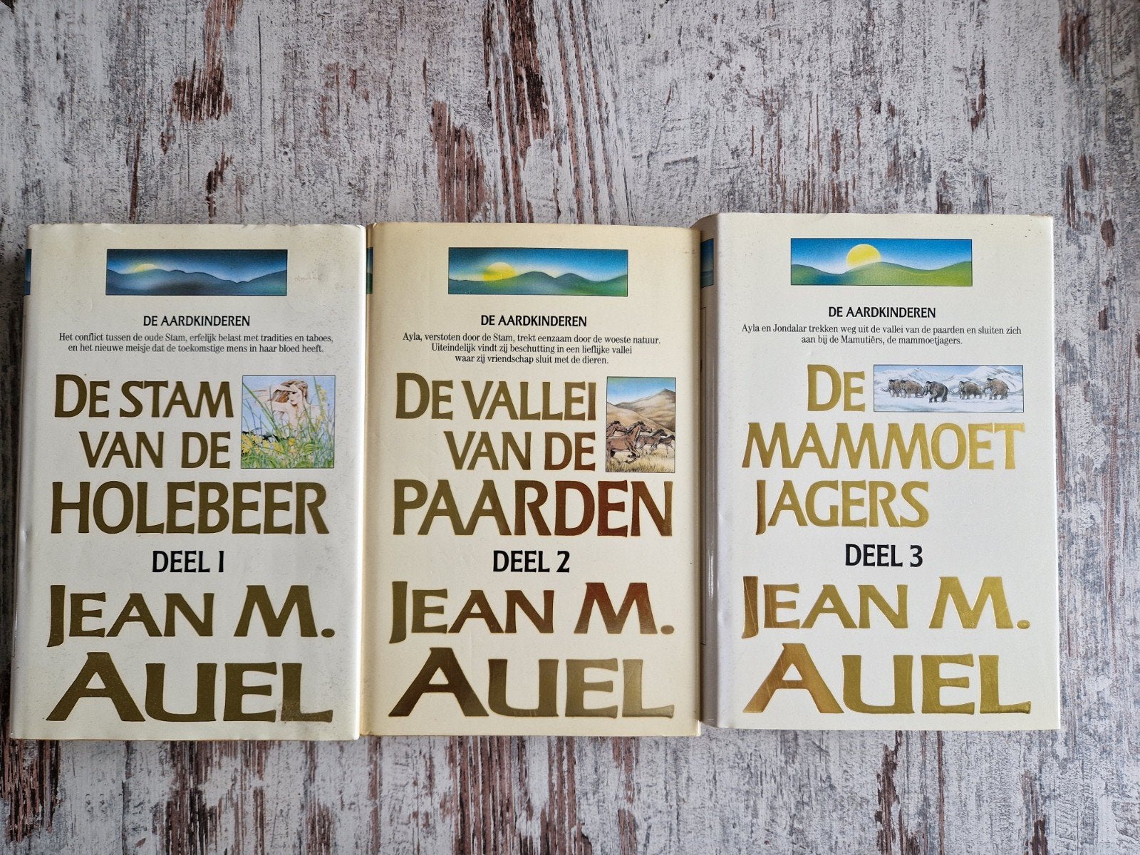 Serie Aardkinderen Jean M. Auel deel 1,2 en 3, Boeken, Ophalen of Verzenden