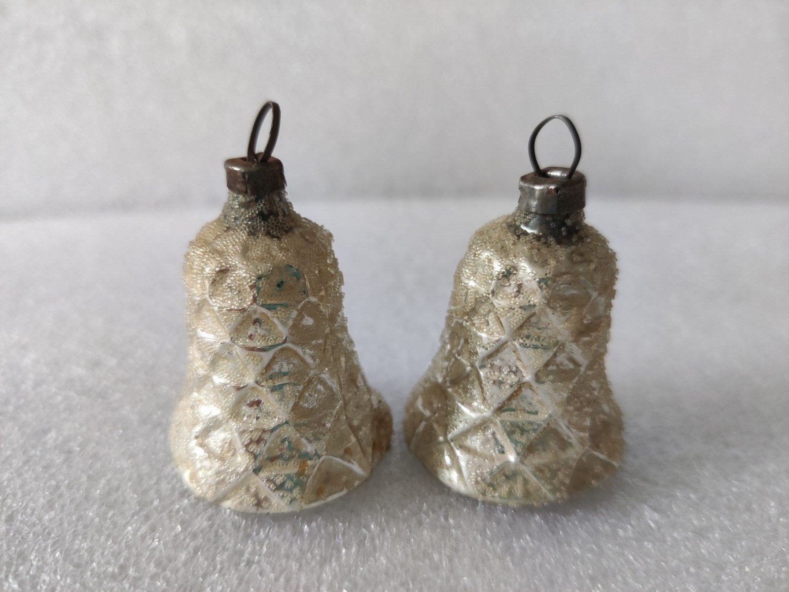 twee antieke klokjes kerst, Ophalen of Verzenden