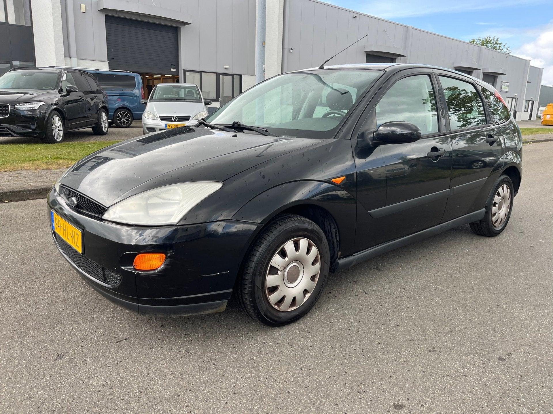 Ford Focus 1.4-16V Trend BJ 2001 AIRCO, Zwart, 4 cilinders, Origineel Nederlands, Bedrijf