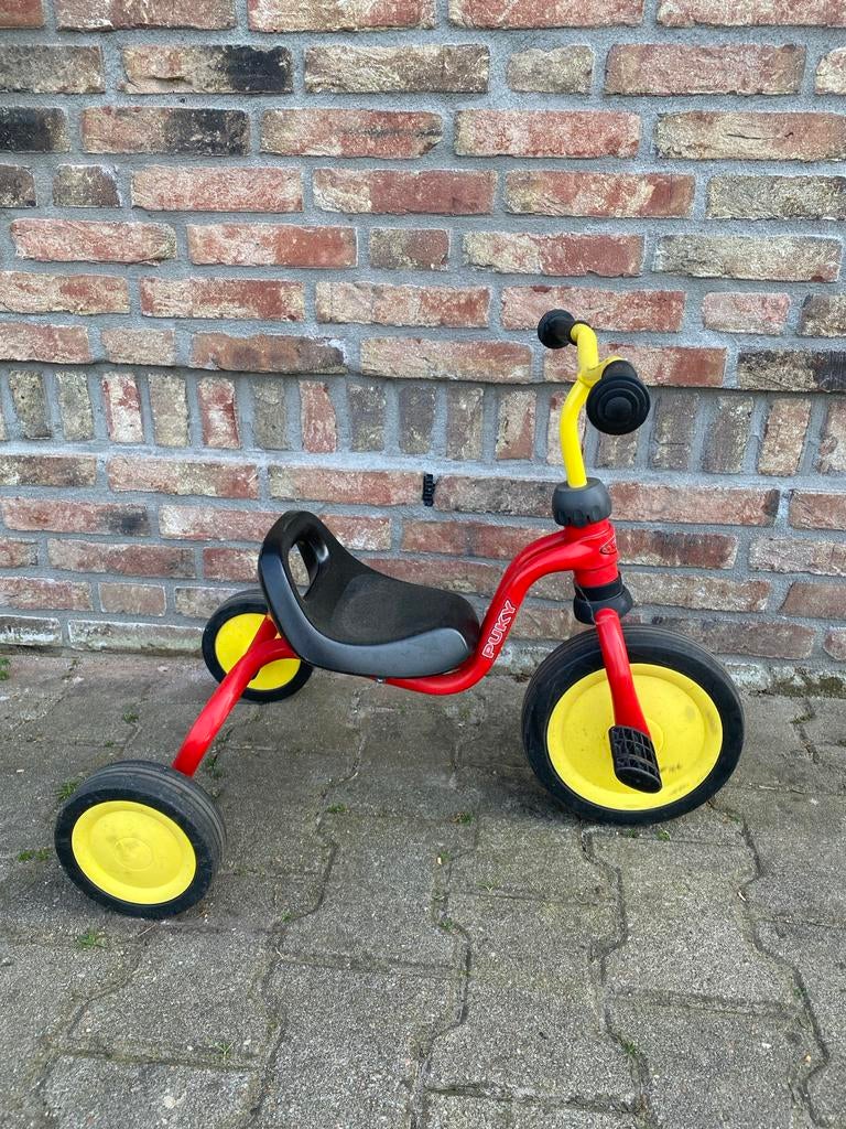 Puky driewieler rood/geel, Ophalen, Zo goed als nieuw, Terugtraprem