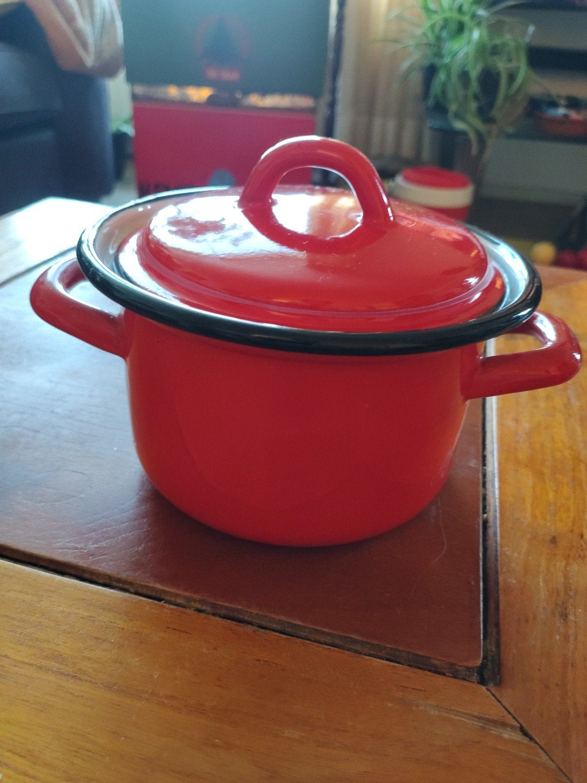 Rode emaille kookpan 14 cm met deksel, Ophalen of Verzenden