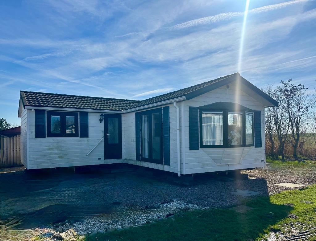Kunststof L- Chalet dubbelglas, zelf ophalen ♦️, Caravans en Kamperen, Stacaravans, Tot en met 2