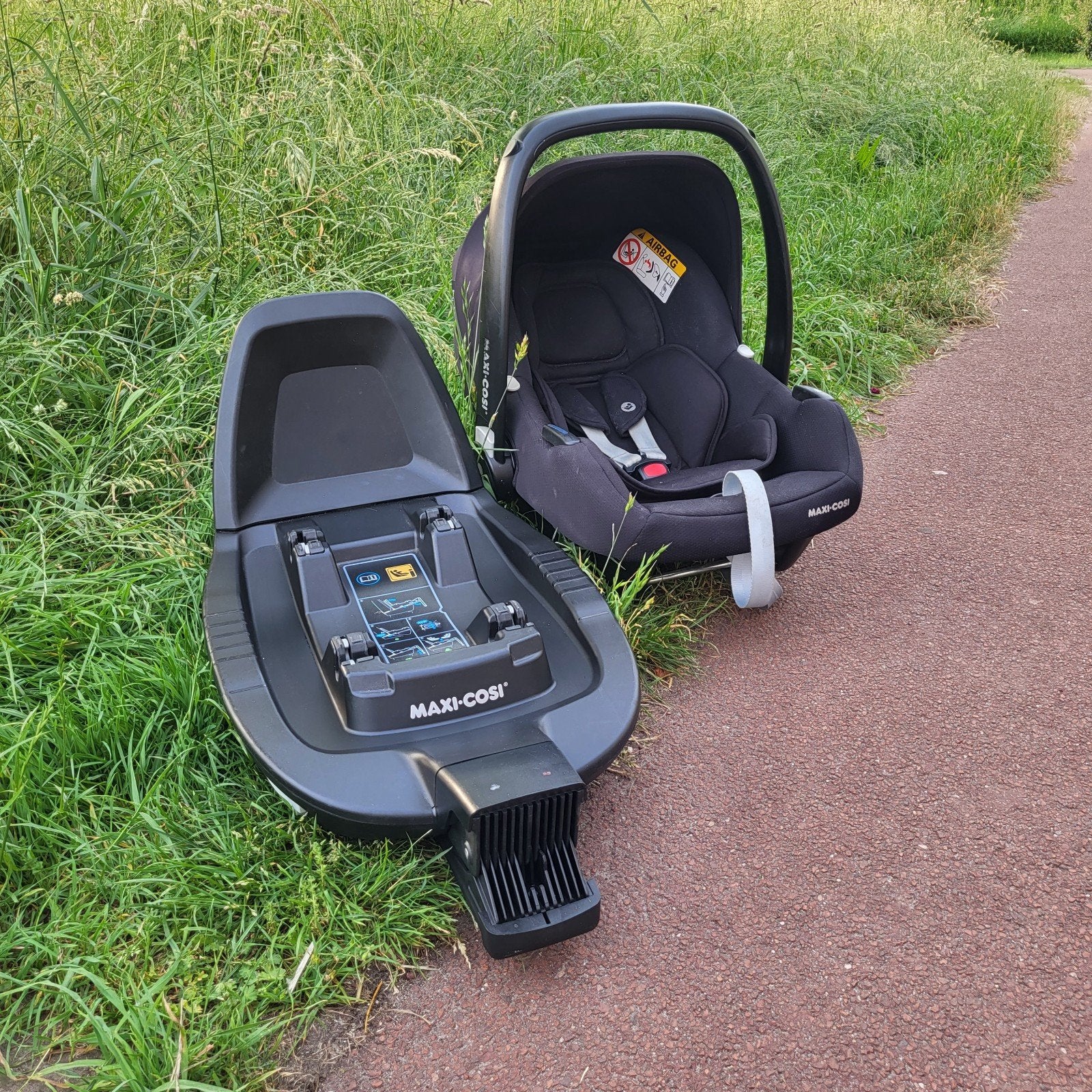 Maxi-Cosi Tinca autostoel met FamilyFix 2 Isofix, Ophalen, Gebruikt, Maxi-Cosi, Autogordel of Isofix