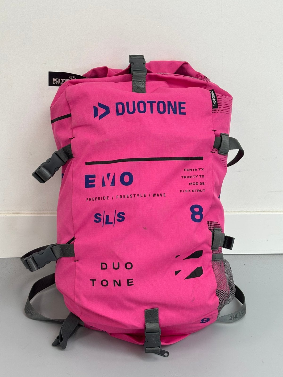 Duotone Evo SLS 2025 Kite - 8m - zo goed als nieuw, 8 m², Geen board, Ophalen of Verzenden, Zo goed als nieuw