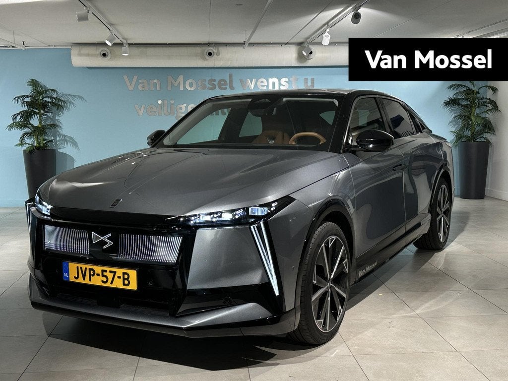 DS No 8 Long Range Étoile Absolute Comfort Tech 97 kWh, Auto's, DS, 12 maanden, Startonderbreker, Gebruikt, Alcantara