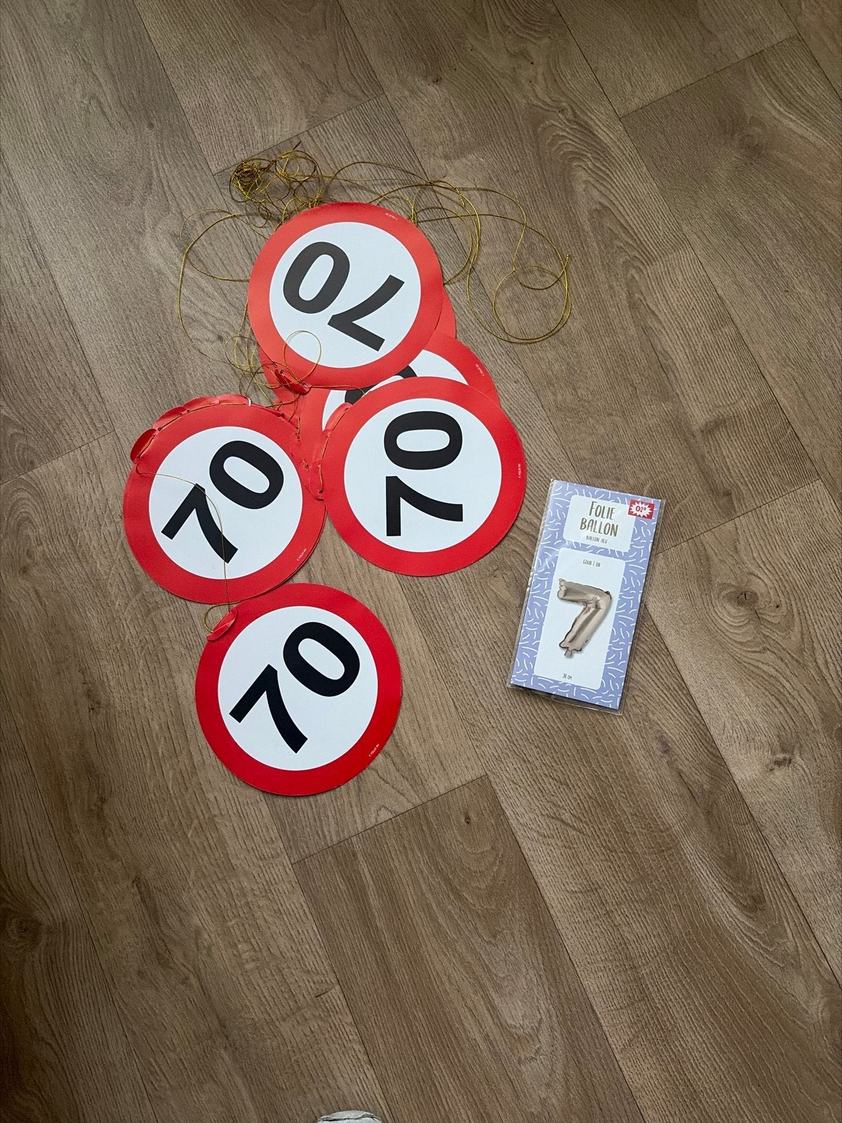 Verjaardagsdecoratie 70 jaar: Slinger en Folieballon, Ophalen of Verzenden, Zo goed als nieuw, Versiering, Verjaardag