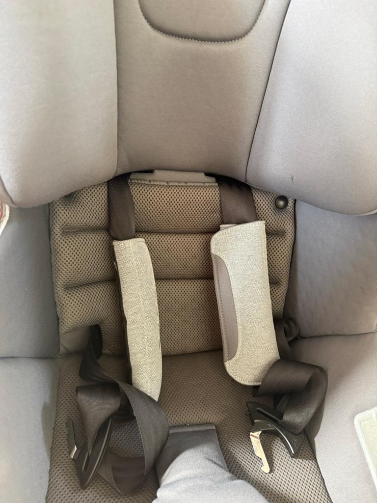 Nuna Prym Autostoel - 360 draaibaar, Kinderen en Baby's, Autostoeltjes, Gebruikt, 0 t/m 18 kg, Verstelbare rugleuning, Isofix