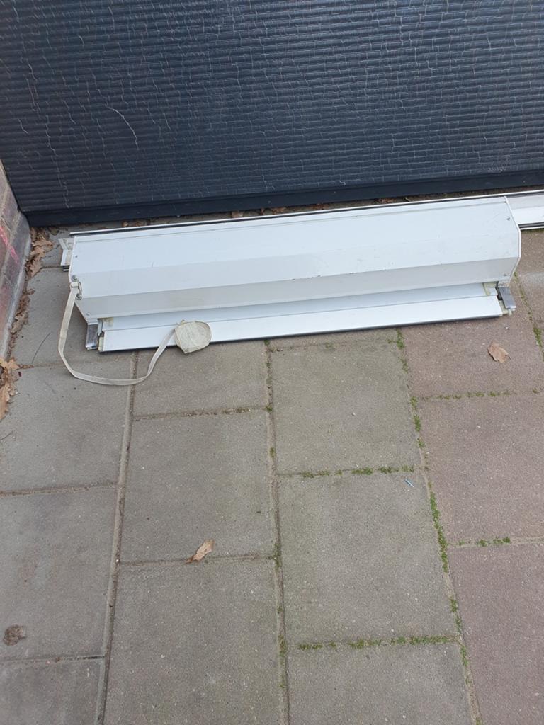 Rolluik 98x140 cm - Ophalen in Helmond, Ophalen of Verzenden, Gebruikt, Minder dan 100 cm, 100 tot 150 cm