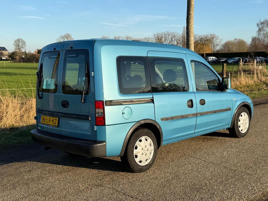 Opel Tour Combo 1.6 Comfort Nieuwe APK 05-2027 NAP, Auto's, Opel, Voorwielaandrijving, Gebruikt, Zwart, 4 cilinders