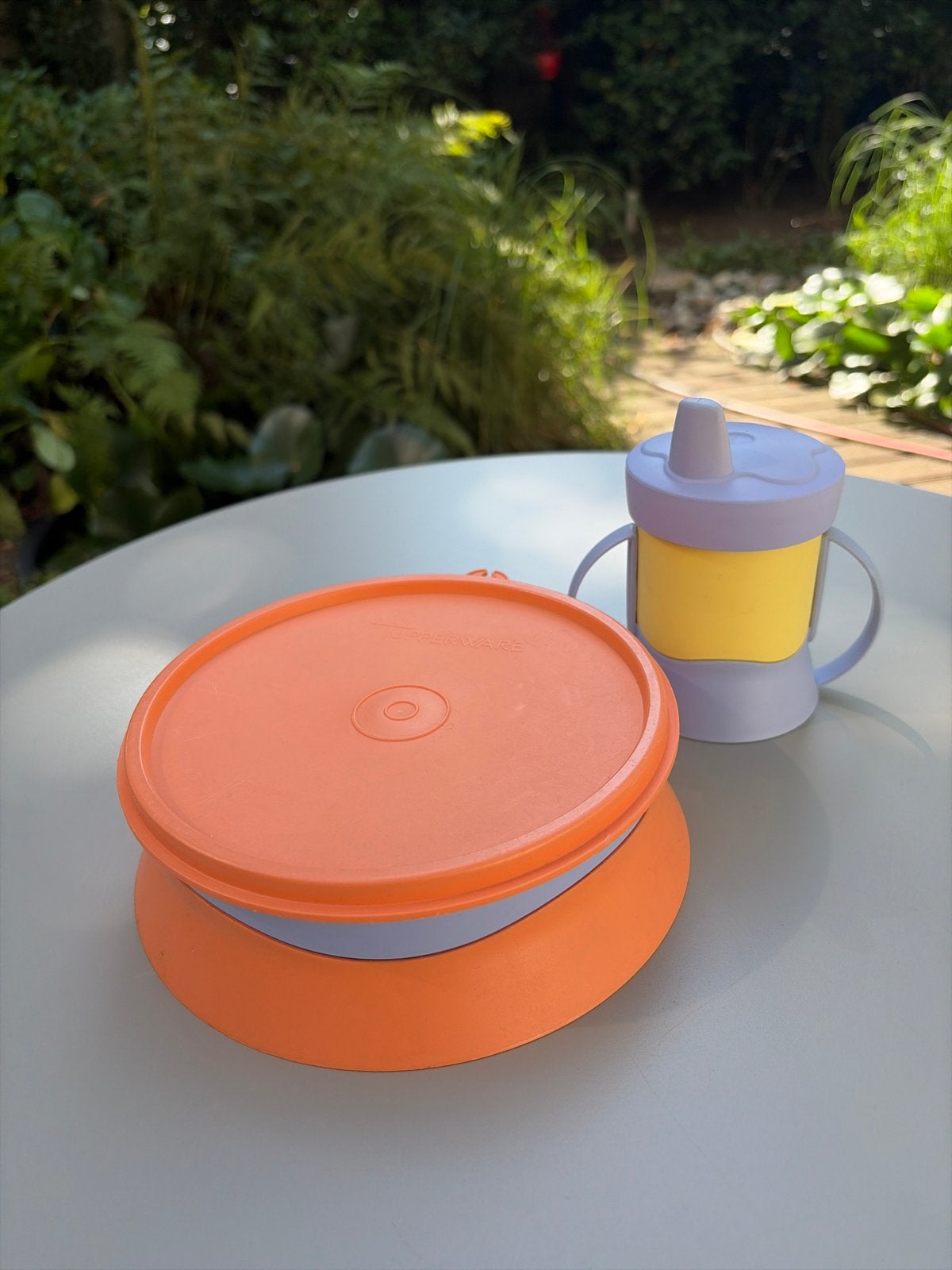 Originele Tupperware set: schaal met deksel en beker, Huis en Inrichting, Keuken | Tupperware, Gebruikt, Oranje, Ophalen of Verzenden