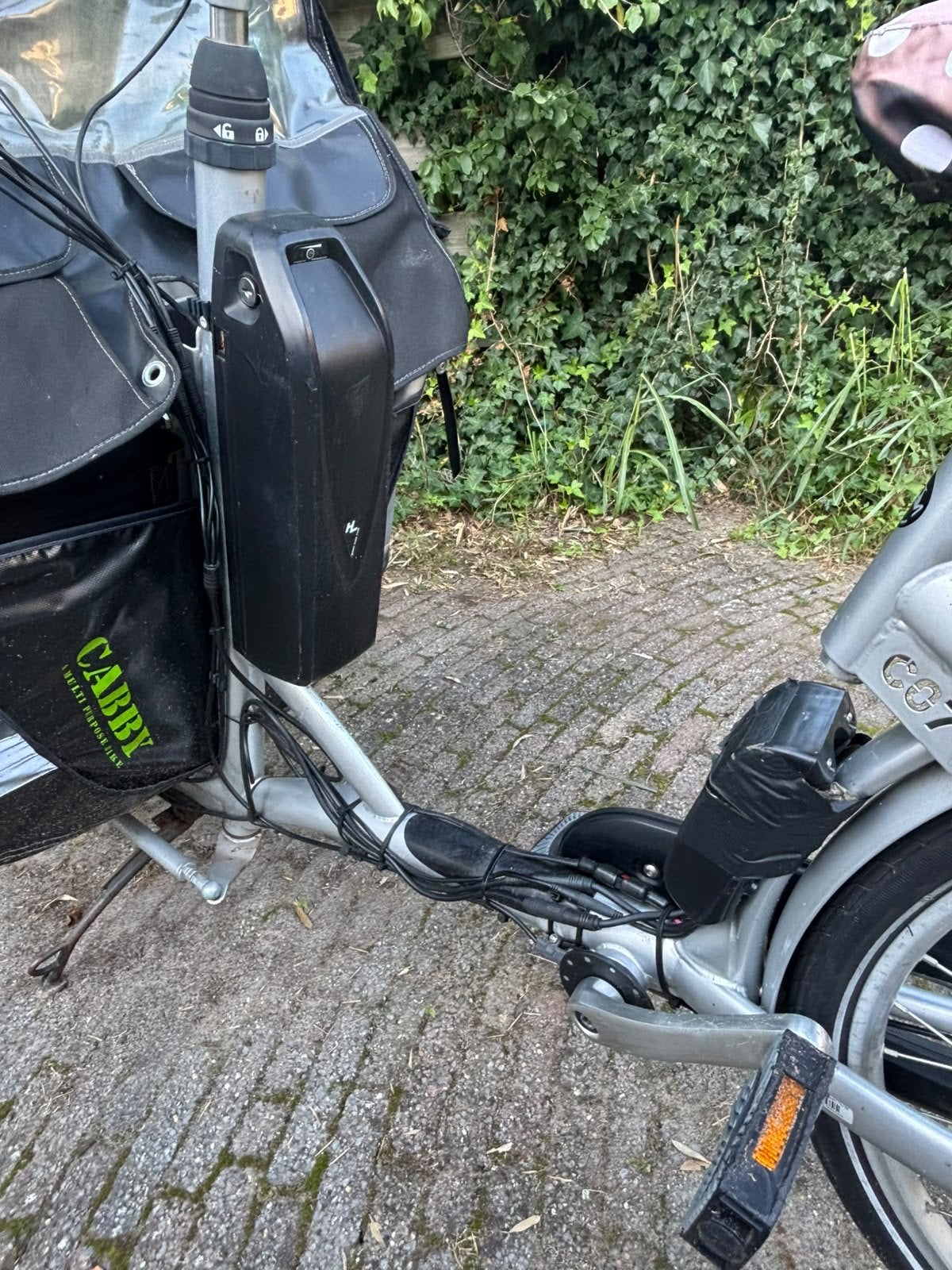 Foto 5 van Mooie elektrische bakfiets Gazelle Cabby !