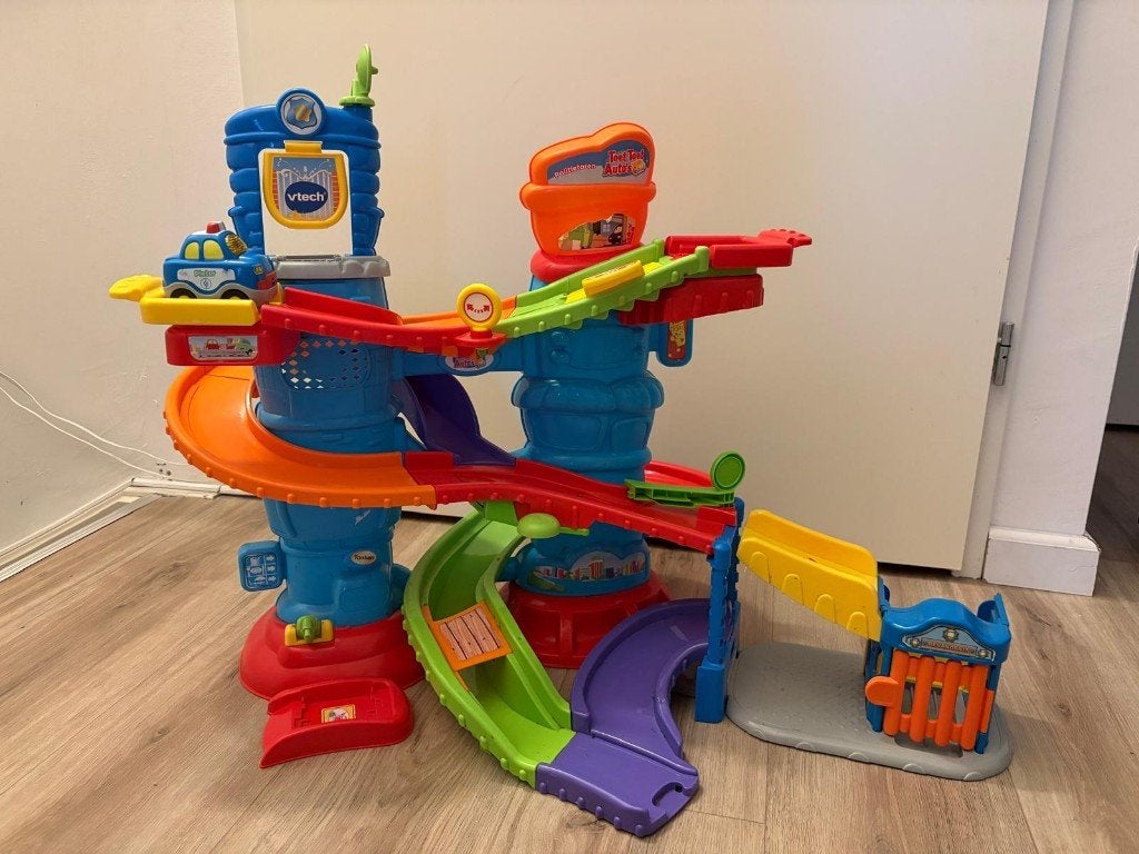 VTech Toet Toet Auto's Politietoren Speelset - Speelgoed, Ophalen of Verzenden, Zo goed als nieuw, 2 tot 4 jaar