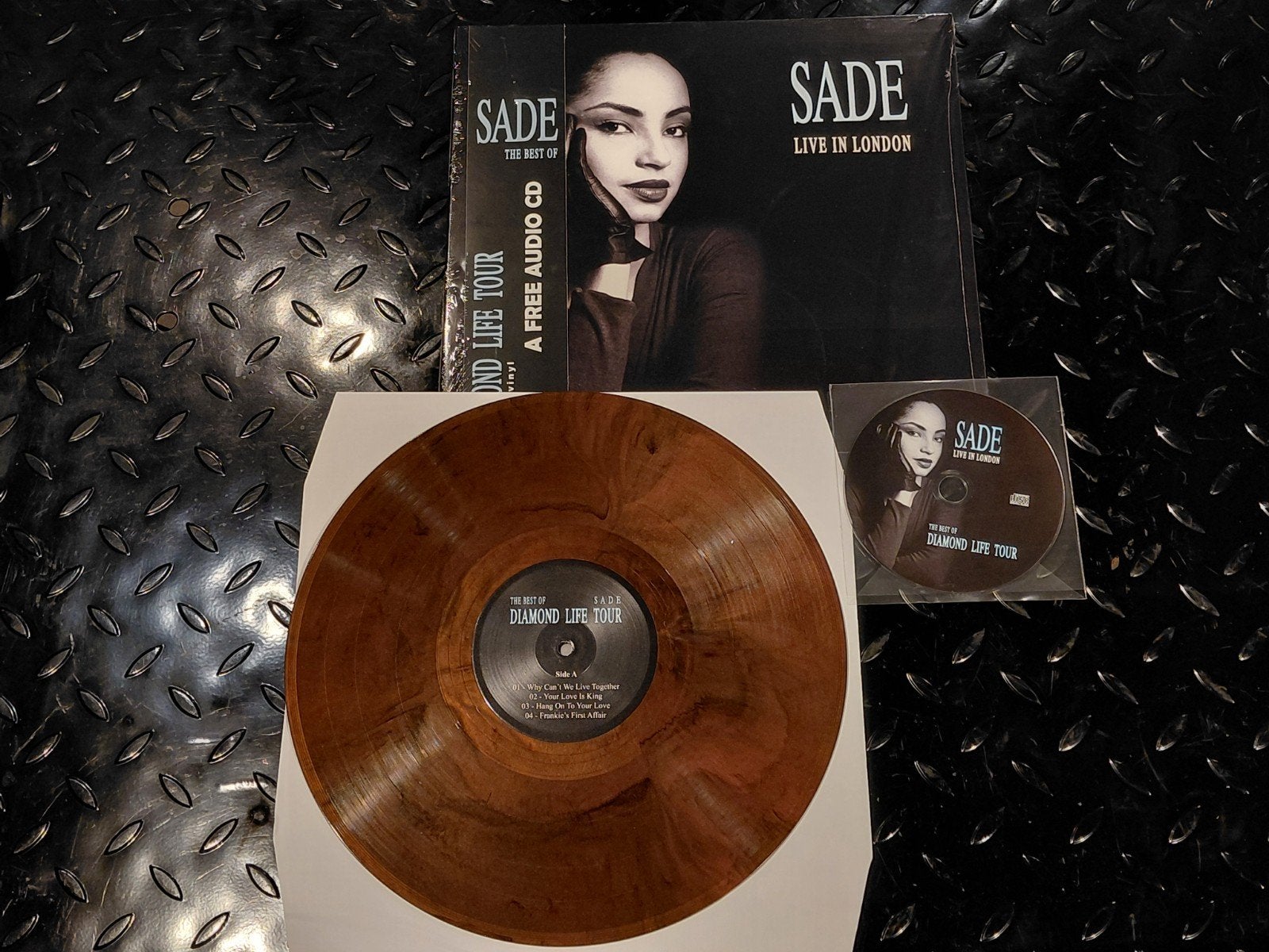 Sade Live In London Colored Vinyl LP+CD, LP, Colored vinyl, Ophalen of Verzenden, Funk