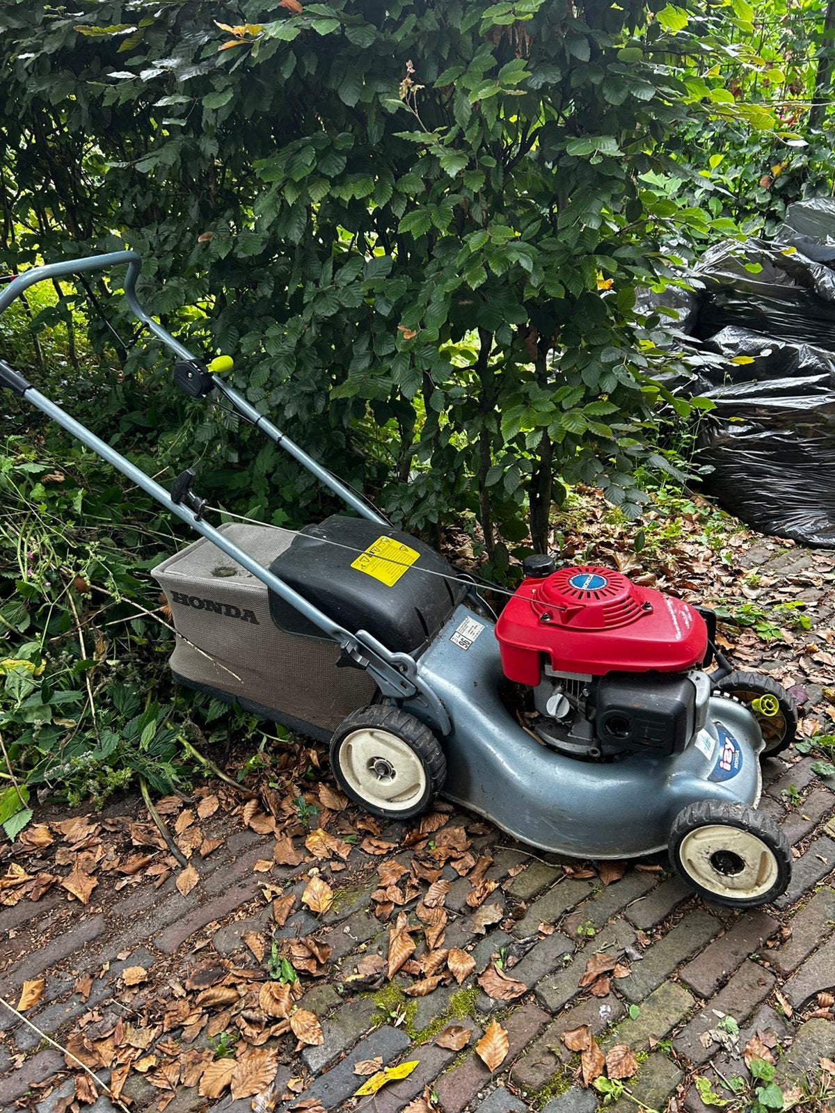 Honda Izy benzine grasmaaier, Ophalen, Gebruikt, Benzine-grasmaaier