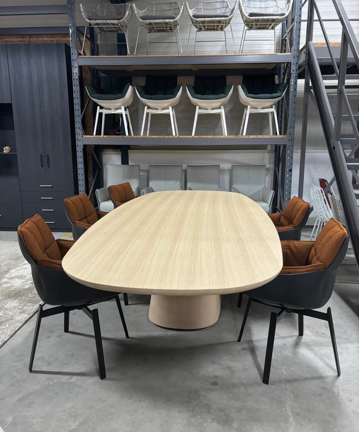 B&B Italia Husk dining chairs draaibaar nieuw in doos 2026, Huis en Inrichting, Info@micheldethouars.nl, Zwart, 9723 CA, Nieuw