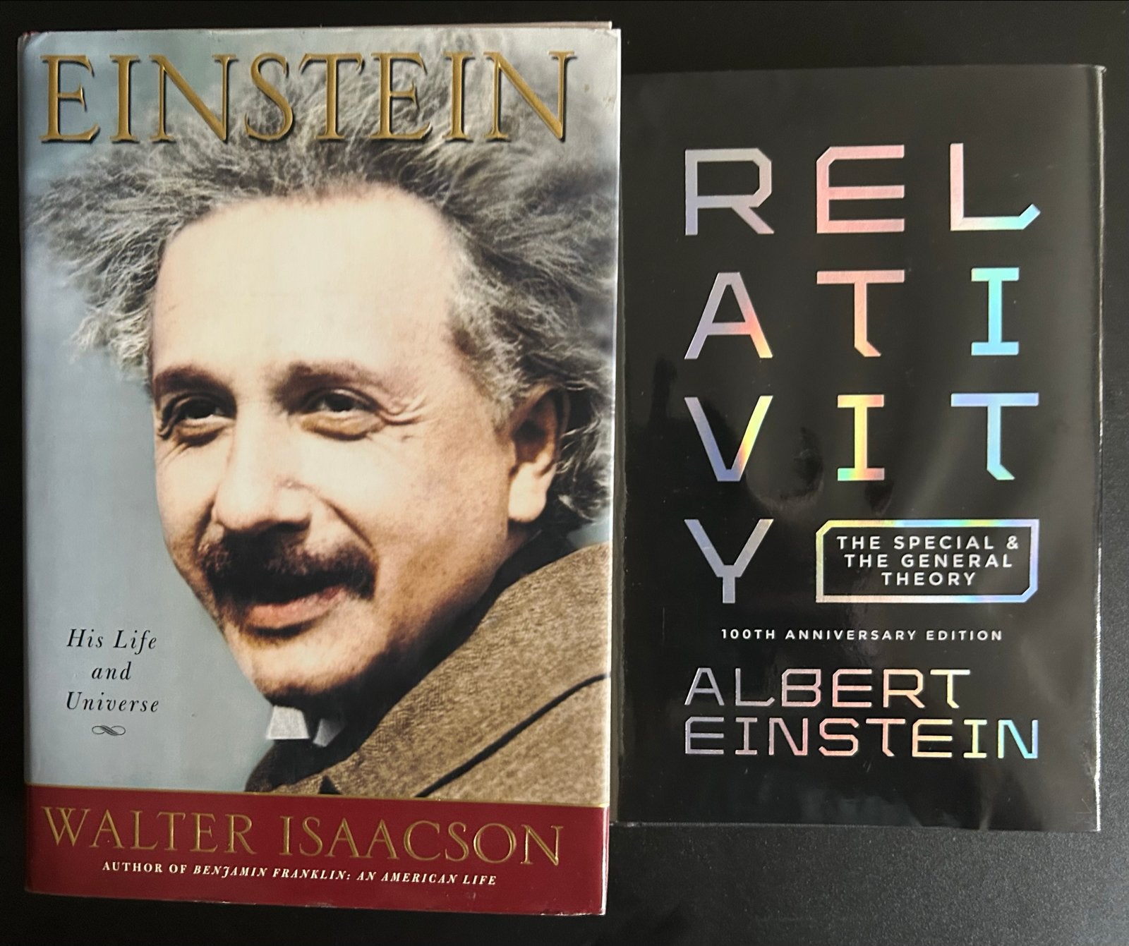 Boeken over Albert Einstein: Relativity & Einstein: His Life, Ophalen, Zo goed als nieuw, Natuurwetenschap