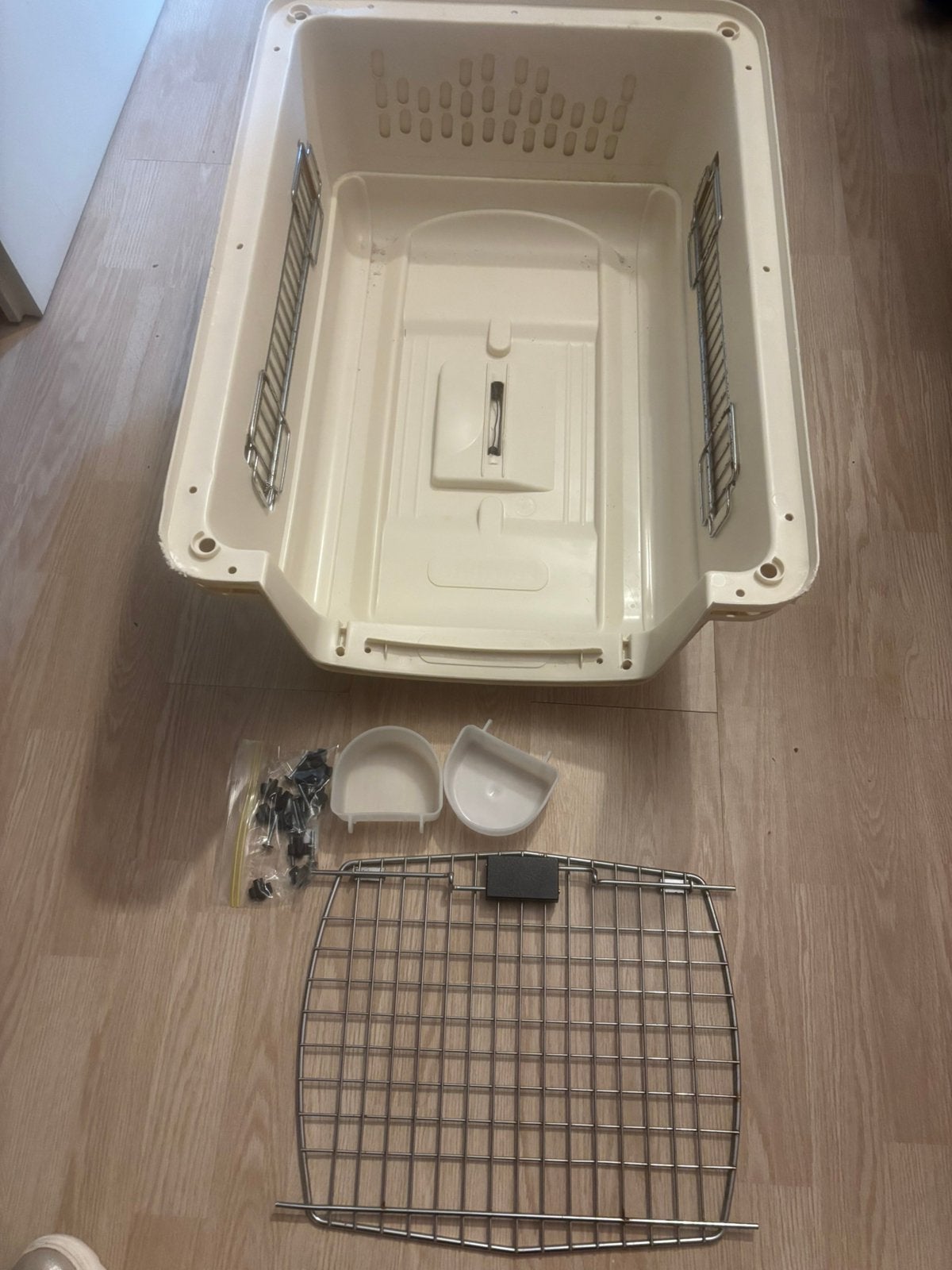 Petmate Vari-Kennel Ultra Medium vluegtuig proof, Ophalen, Zo goed als nieuw, 75 tot 110 cm