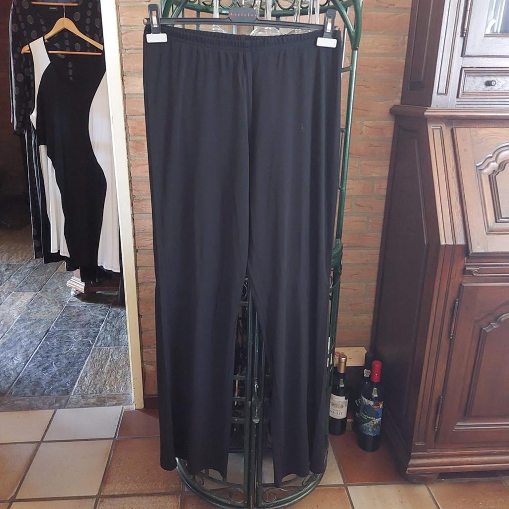 Broek van het merk Samm.  Maat 1 (46/48), Kleding | Dames, Grote Maten, Zo goed als nieuw, Broek of Spijkerbroek, Zwart, Verzenden