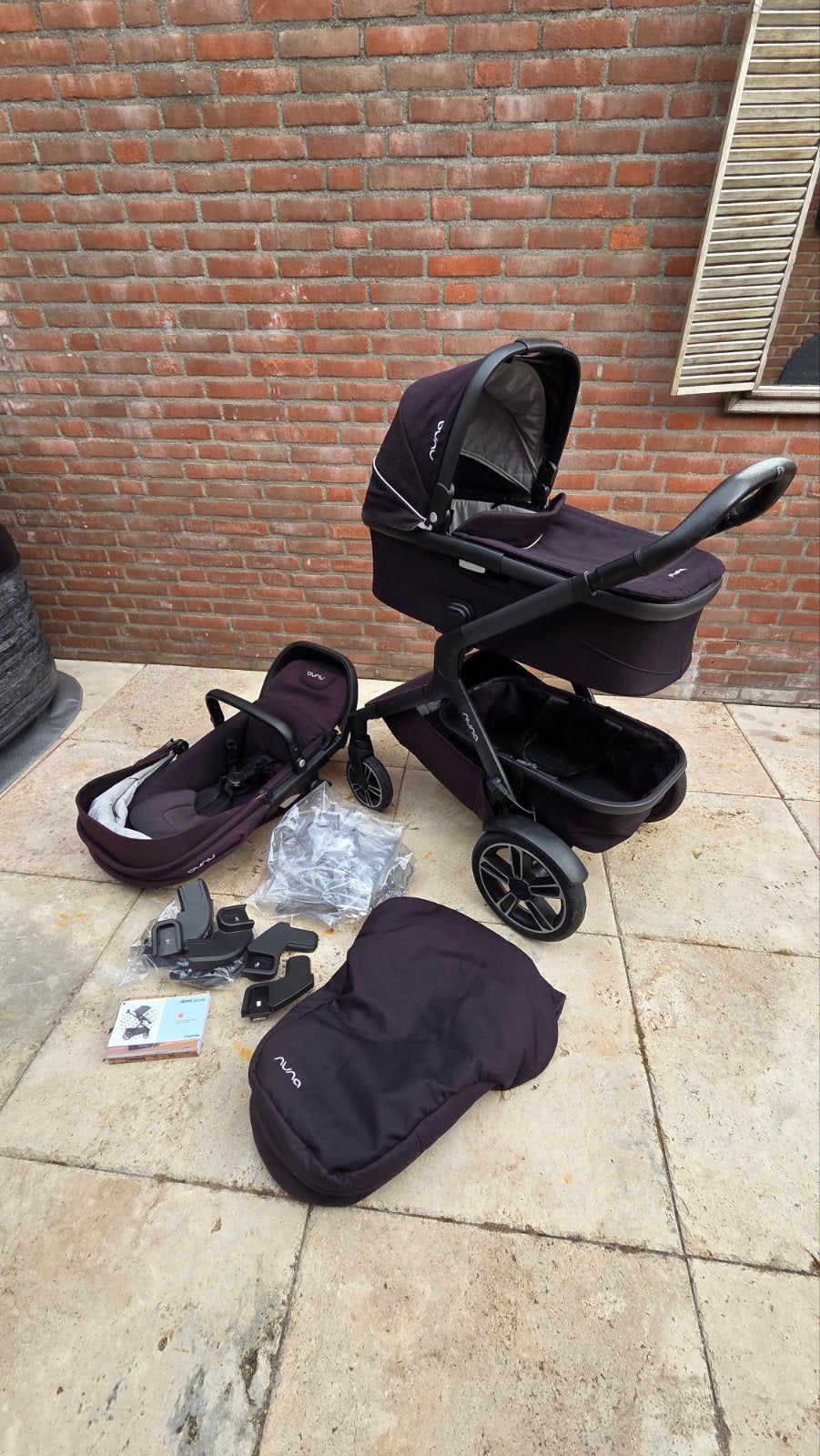 Zwarte nuna demi grow kinderwagen, Gebruikt, Combiwagen, Verstelbare duwstang, Ophalen