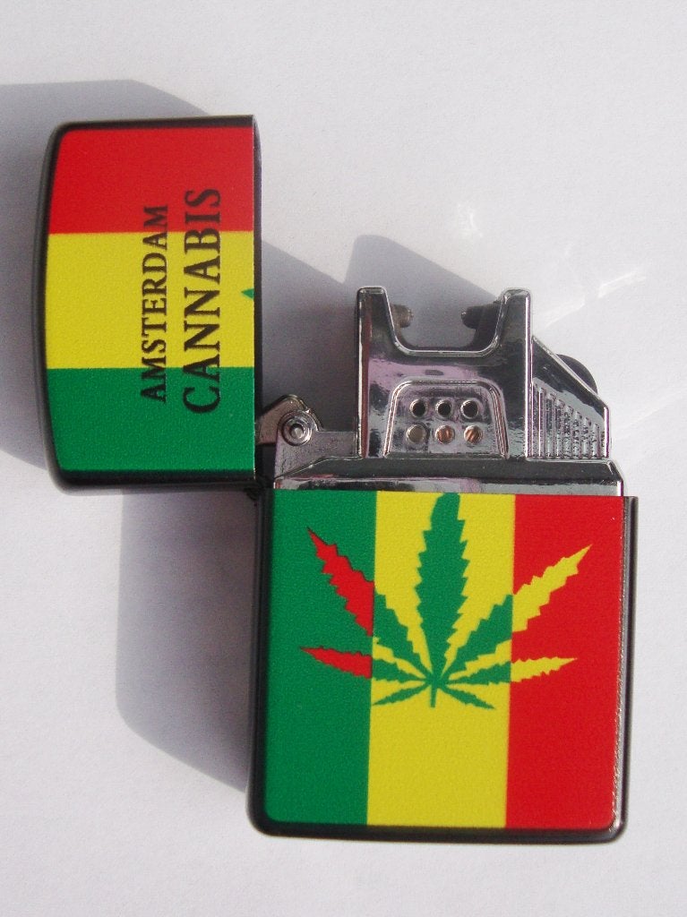aanstekers usb oplaadbaar - € 10,00 op=op !, Ophalen of Verzenden, Nieuw, Aansteker