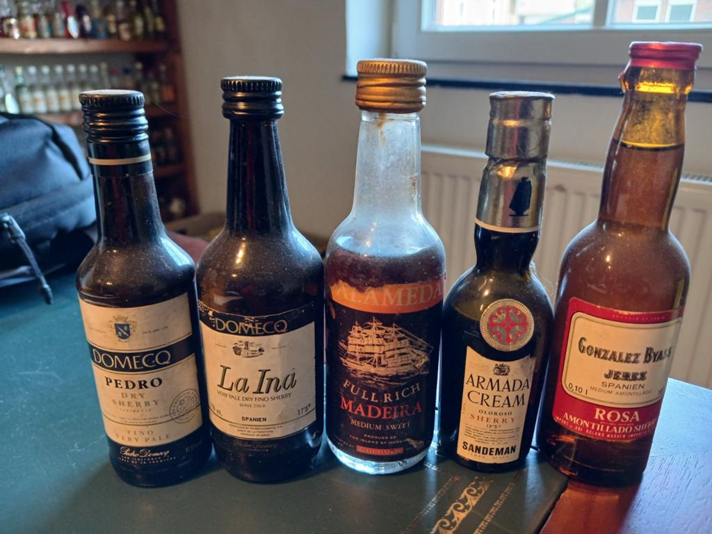 Vintage Sherry & Madeira Miniatuur Flessen Collectie, Ophalen of Verzenden, Gebruikt, Spanje, Overige typen