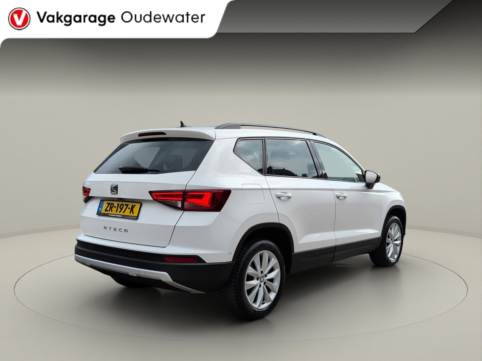 Seat Ateca 1.5 TSI Style Business Intense * Trekhaak * Camer, 4 cilinders, Wit, Origineel Nederlands, Bedrijf