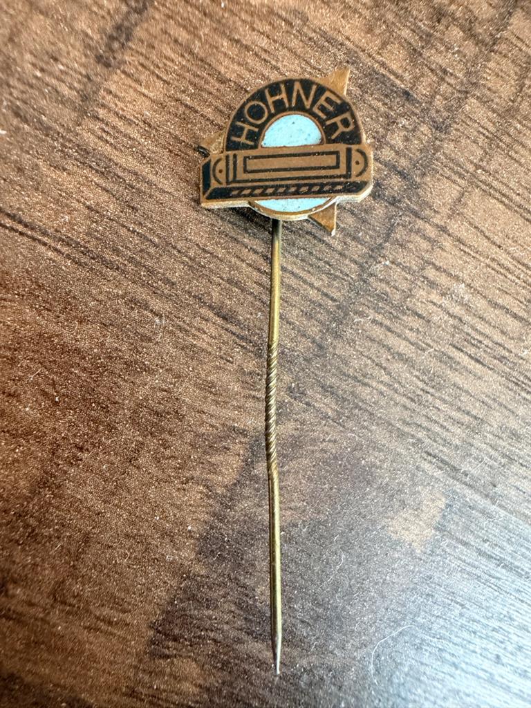 Hohner Speldje/Pin - Vintage, Verzamelen, Speldjes, Pins en Buttons, Gebruikt, Speldje of Pin, Merk, Ophalen of Verzenden