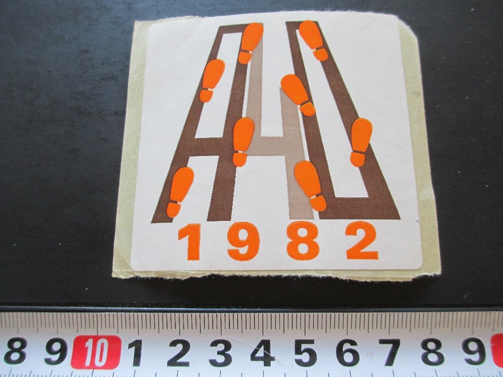 sticker A4D 1982 Avondvierdaagse Wandelsport, Verzamelen, Ophalen, Zo goed als nieuw
