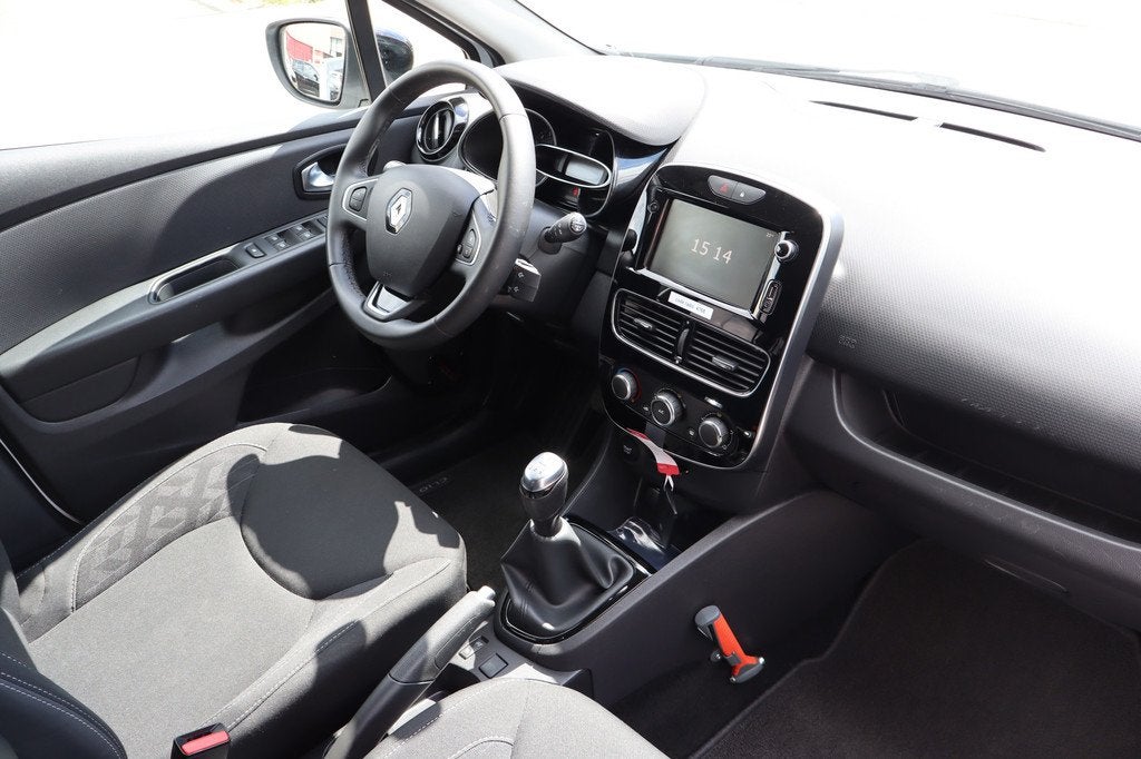 Renault Clio Estate 0.9 TCe Limited Nederlandse auto! Naviga, Auto's, Renault, Voorwielaandrijving, Stof, Gebruikt, 1098 kg
