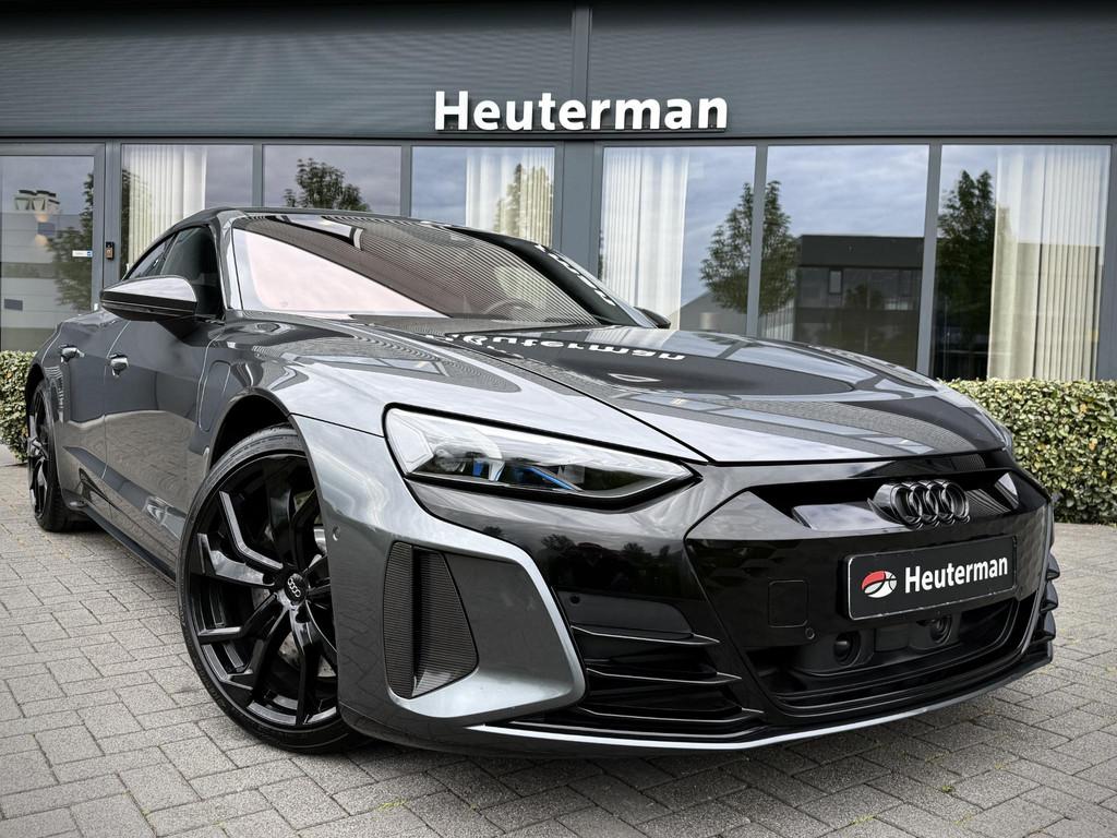 Audi e-tron GT RS 93 kWh 600pk Carbon/ Full options, Auto's, Automaat, Gebruikt, Zwart, 598 pk